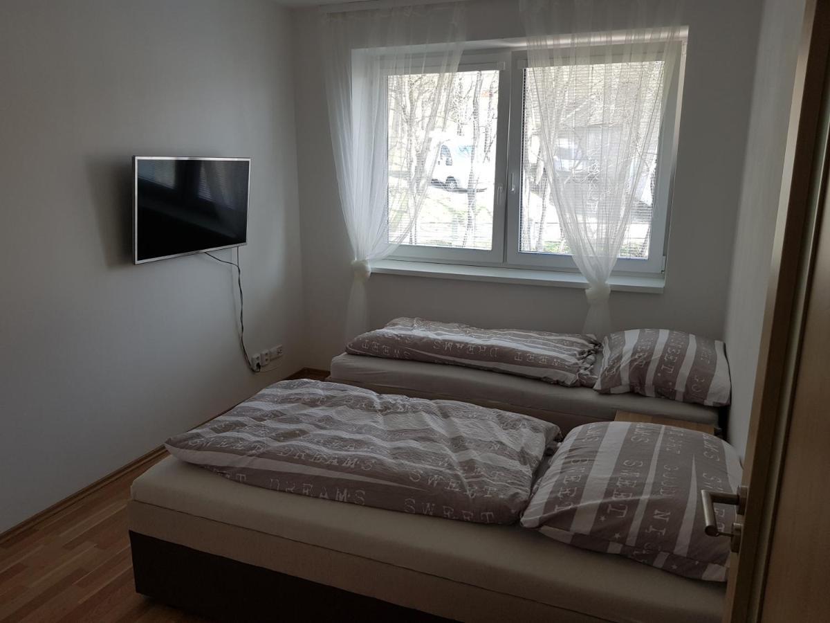 Newly Built Apartment 4 With Balcony Near Center Брно Экстерьер фото